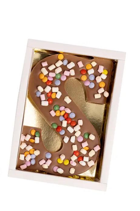 Chocolade letter Luxe letter Smarties en Marshmallows