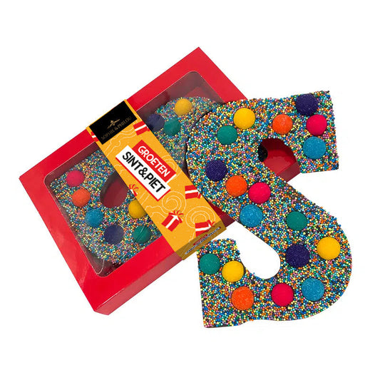 Luxe chocoladeletters met logo bestellen voor Sinterklaas