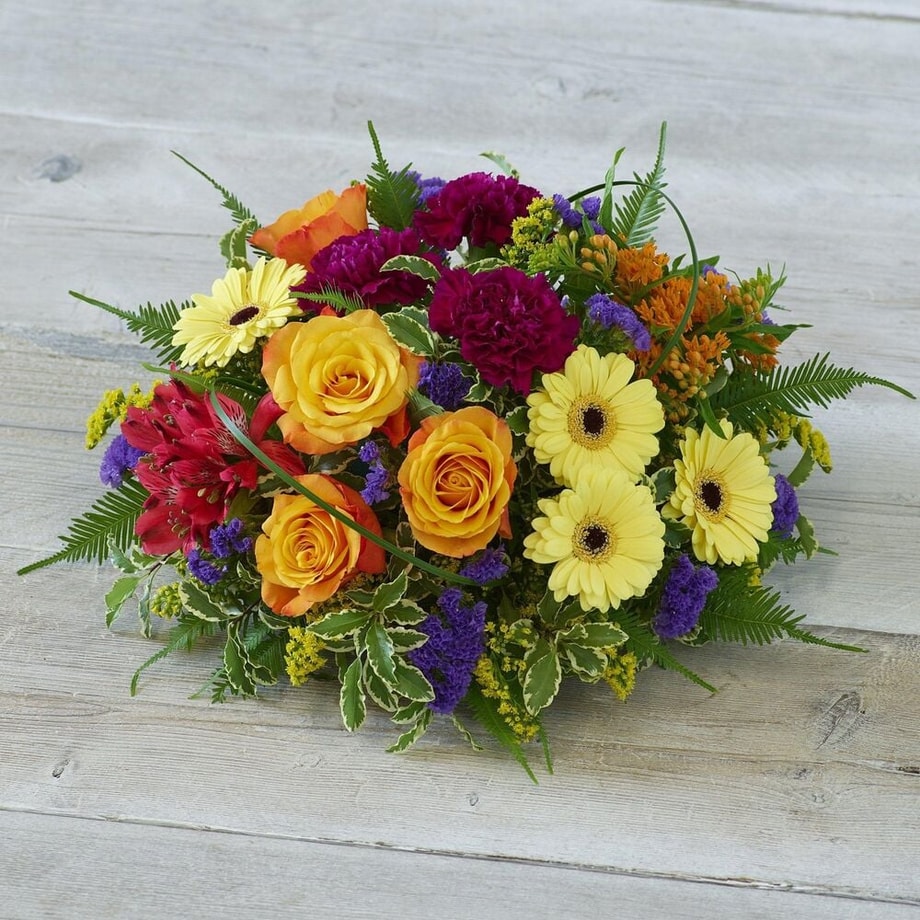 Large Bold Brights Posy Engeland Bloemen