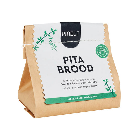 PINEUT BORRELBROOD PITA BROOD